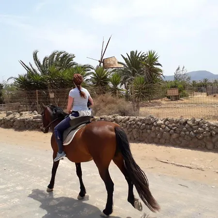 Сasa de vacaciones 2 Bedrooms House With Sea View And Wifi At El 1 Km Away From The